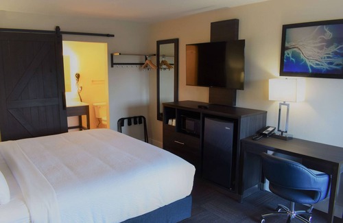 Santa Rosa Hotel | Travelodge by Wyndham Santa Rosa Wine Country