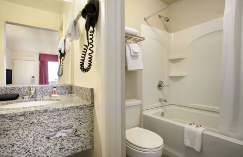 Winslow Hotel | Travelodge by Wyndham Winslow