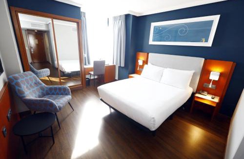 Coslada Hotel | Travelodge Madrid Coslada Aeropuerto