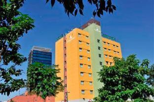 Alcala de Henares Hotel | Travelodge Madrid Alcalá de Henares