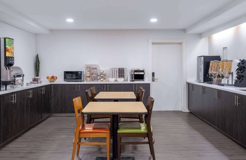 Saint John Hotel | Travelodge Suites by Wyndham Saint John