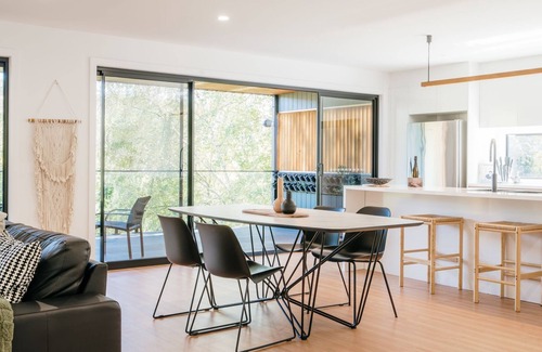 South Launceston House | Tree Top Treasure ITAS