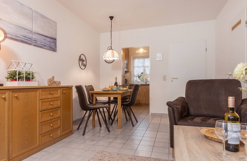 Carolinensiel House | Trendy and comfortable: The approx.
