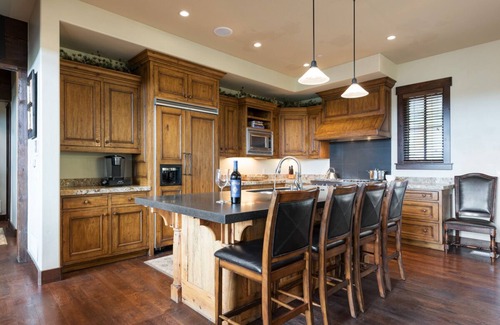North Park City Cottage | Trendy Cottage, Silver Star #44, with funicular to slopes
