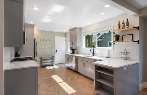 Green Lake House | Trendy Green Lake Retreat