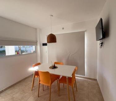 Miramar Apartment | Tres Chañares- Alojamiento con pileta -Cerca de la playa