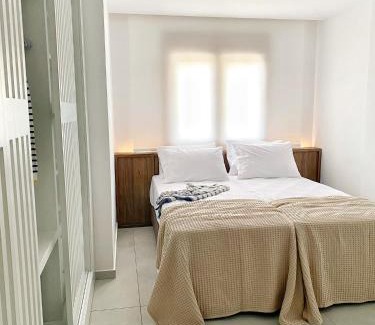 Nikita House | Tris