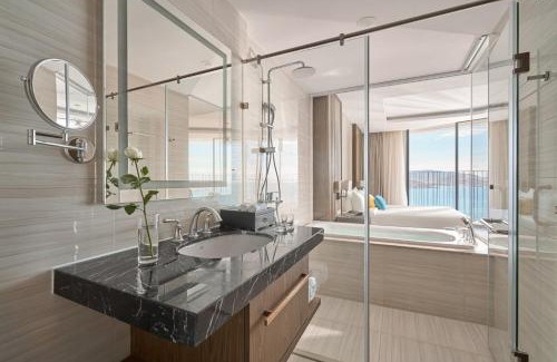 Tran Phu Beach House | Tropical Ocean Escape Nha Trang