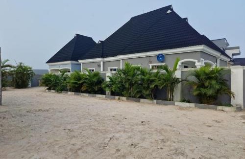 Ekrokpe Apartment | Tropicana Resorts and Gardens 1