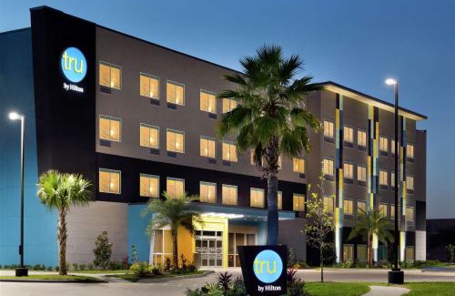 Webster Hotel | Tru by Hilton Webster Houston NASA