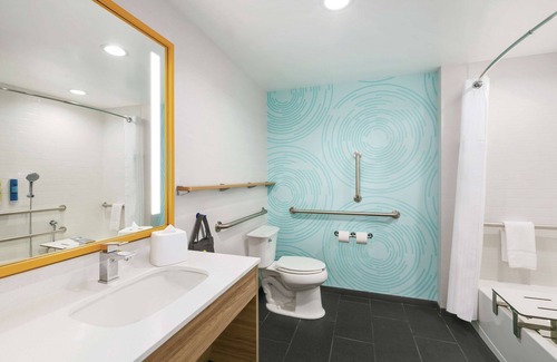 Williamsville Hotel | Tru by Hilton Williamsville Buffalo Airport