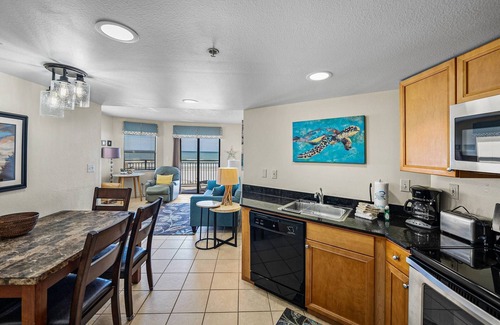 Belle Vista Condo | TRUE GULF FRONT CONDO 301 100% DIRECT BEACH & GULF VIEWS NEW EVERYTHING Clean!