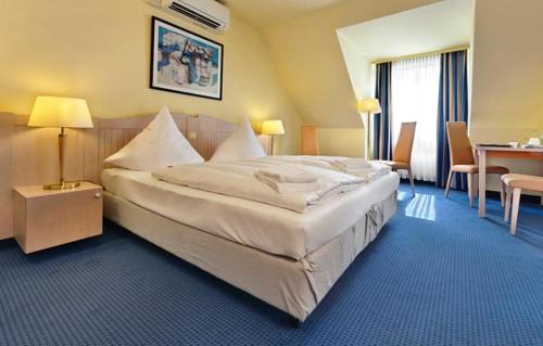 Lubeck City Centre Hotel | Tryp by Wyndham Luebeck Aquamarin