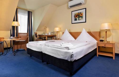 Lubeck City Centre Hotel | Tryp by Wyndham Luebeck Aquamarin