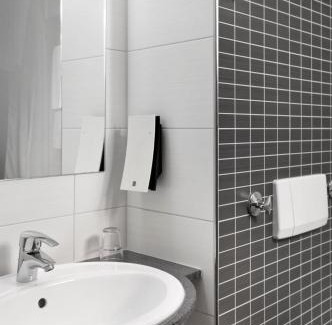 Lubeck City Centre Hotel | Tryp by Wyndham Luebeck Aquamarin