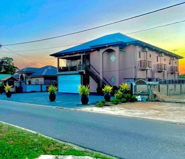 Paramaribo Apartment | Tulip-Rosé Appartementen