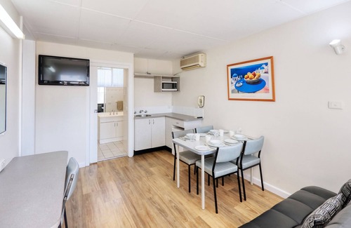 Tumut Hotel | Tumut Farrington Motel
