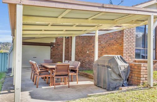 Tura Beach House | Tura Beach Getaway on Telopea