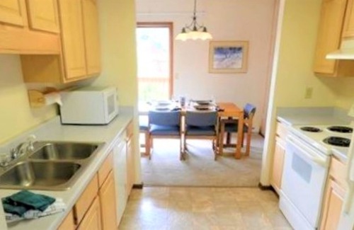 Fraser Condo | Twin Rivers Condominiums by Alderwood Colorado Management