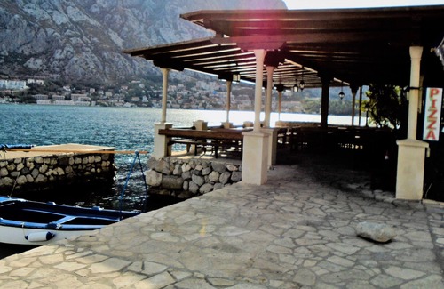Prcanj Apartment | TWO BED APT WITH POOL IN PRCANJ, KOTOR, STUNNING VIEWS, MINUTES FROM WATERFRONT