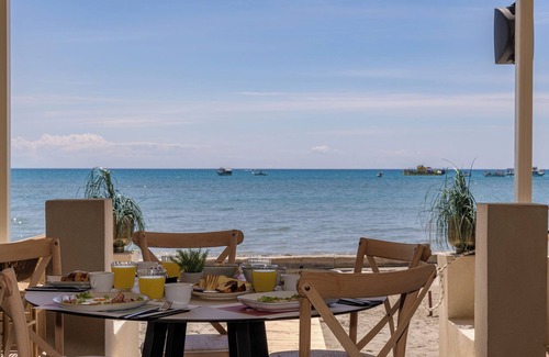 Laganas Apartment | Two-Bedroom Apartment with Balcony