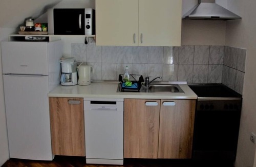 Slunj Apartment | Two bedroom apartment with balcony Slunj, Plitvice (A-17380-a)