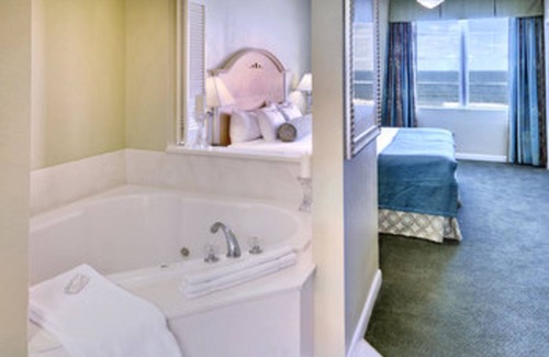 Daytona Beach Resort | Two Bedroom, Lock 0ff, Ocean Front, Luxury Condo, Daytona Beach, FL 2523297
