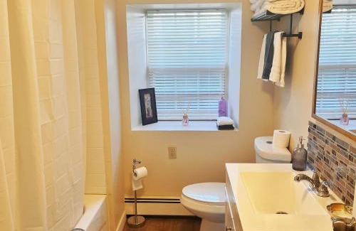 Queens Square Apartment | Two bedroom unit in downtown