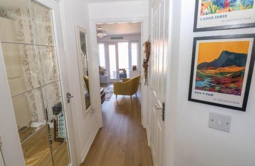 Llanelli House | Ty Bach Twt Llanelli