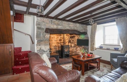 Garn Fadryn House | Ty Bwlcyn