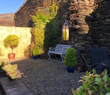 Maentwrog House | Ty Canol Maentwrog, Snowdonia Nr Zip World