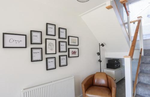Criccieth House | Ty Jem