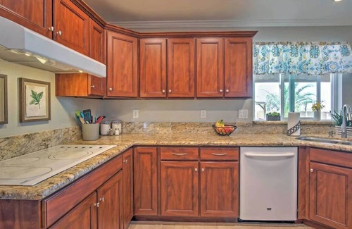 Enterprise House | Ultimate Las Vegas Home with private Backyard Oasis 5 Minutes to Strip🏖️⛳️🏀🏓