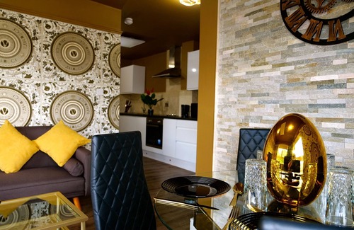Rotherham Apartment | Ultra Deluxe Versace Apartment Near Sheffield