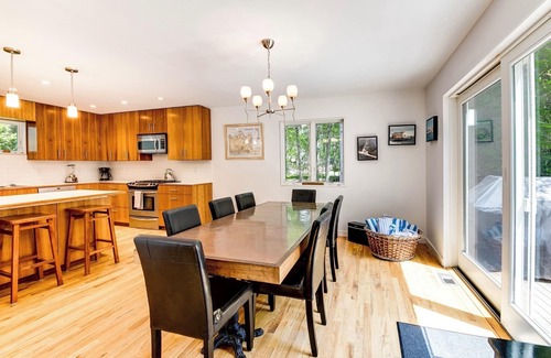 Village of East Hampton House | Unique East Hampton Vacation Oasis !