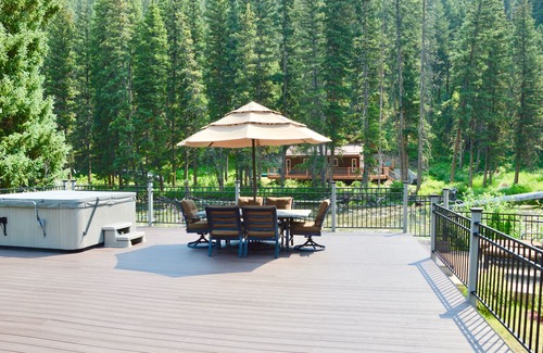 Gallatin Gateway Cabin | Unique Guesthouse on the Beautiful Gallatin River - Hot Tub w/Amazing Views!