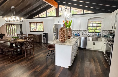 Keystone Heights House | Unique Spanish Style Lakefront Home! Kayaks and Paddle Boat!
