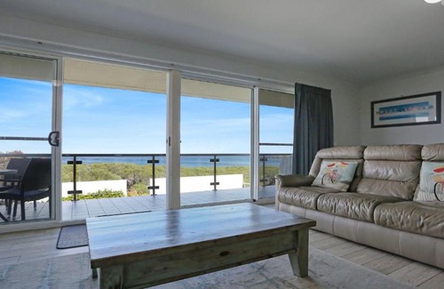Tura Beach House | Unit 3 18 Surf Circle Tura Beach