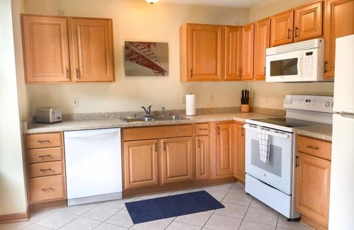 Westown Apartment | Unit C- New Big 2 King Bedroom Condo by FiservForum/3rd St