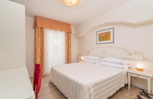 Pinarella Hotel | Universal Hotel