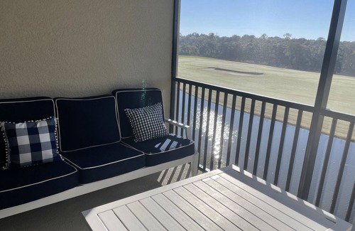 Lakewood Ranch Condo | Unlimited Golf with membership transfer- Lakewood National