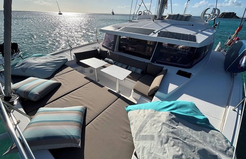 Grand Case Boat Rental | Unusual night in catamaran with dinner