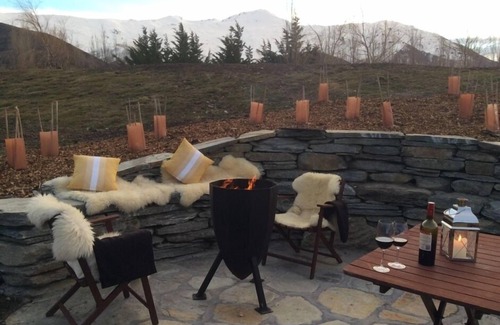 Gibbston Villa | Up in the mountains! Luxury self contained unit.