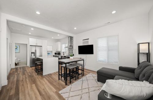 Spokane House | Updated Family Friendly Hillyard Gem NEW HOT TUB!