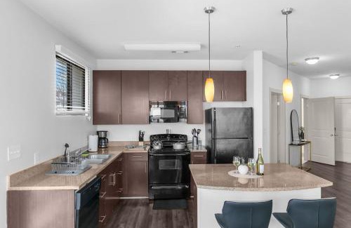 Five Points South House | Urban Elegance and Stylish Two Bedroom Apt