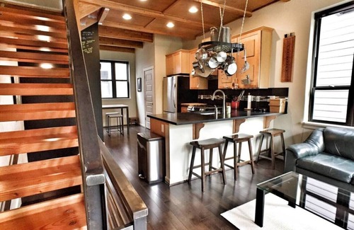 Green Lake House | Urban Green Lake Gem! Modern, Cozy, Block to Lake!