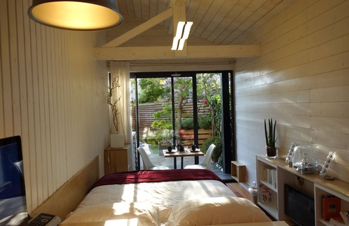 Ancely Bed & Breakfast | Urbanhouse Cocoon Studio