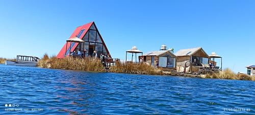 Puno Cabin | Uros Waliski Lodge