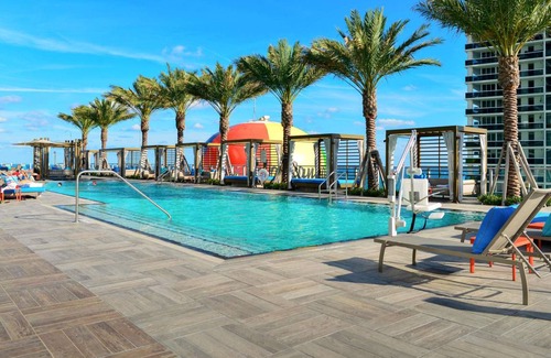 Hollywood South Central Beach Apartment | 108 m² Apartment ∙ 2 bedrooms ∙ 6 guests