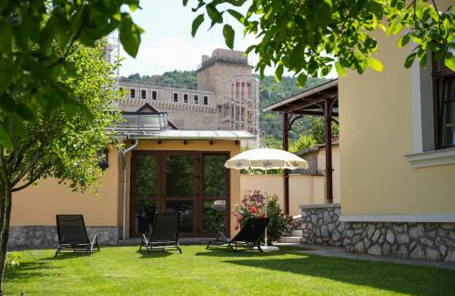 Diosgyor Villa | Várkert Deluxe Apartmanház